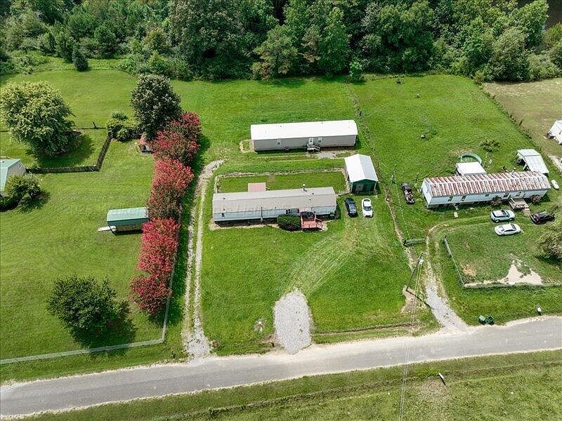 1st image of 3011 County Road 998