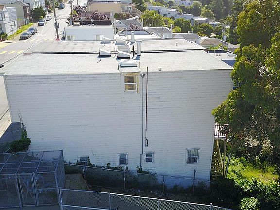 3rd image of 630 Olmstead St