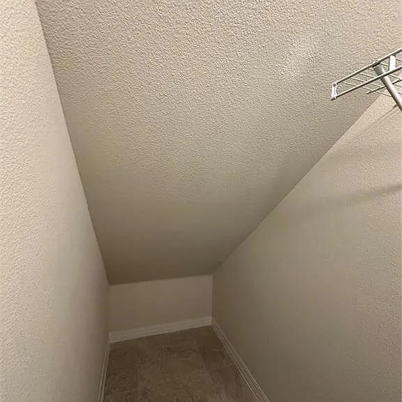 527 Piazza Point — Photo 24