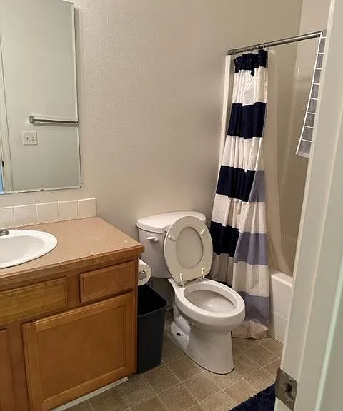 4823 Charmae St — Photo 8