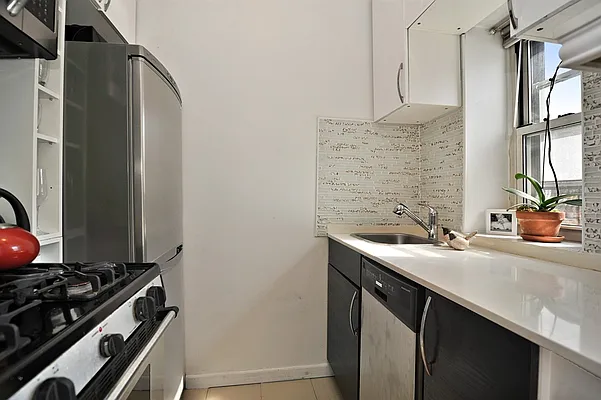 Rented by Corcoran | media 8