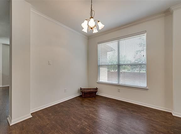 4th image of 3700 Muirfield Dr