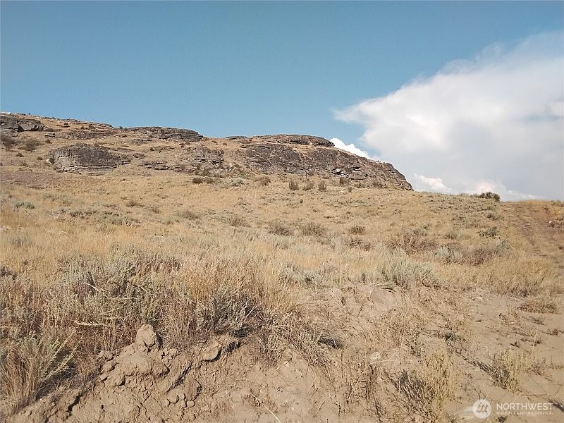3rd image of 1 Painted Rock Road