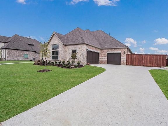 2nd image of 1711 Cypress Lake Ln