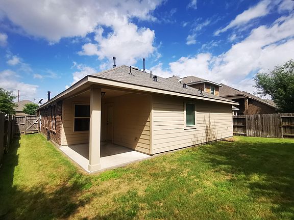 2nd image of 4939 Ginger Bluff Trl