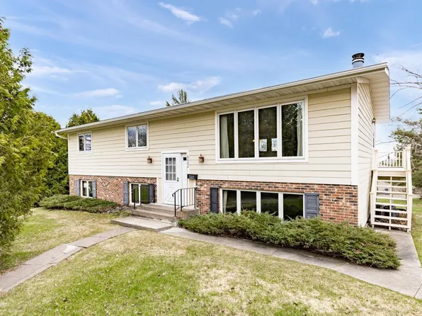 5002 Peabody St, Duluth, MN 55804