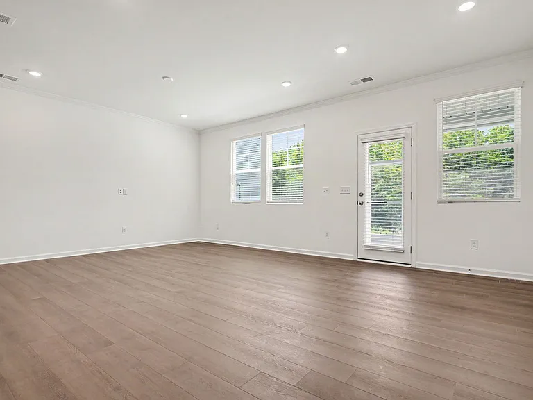 2934 Hickory Field Dr — Photo 5