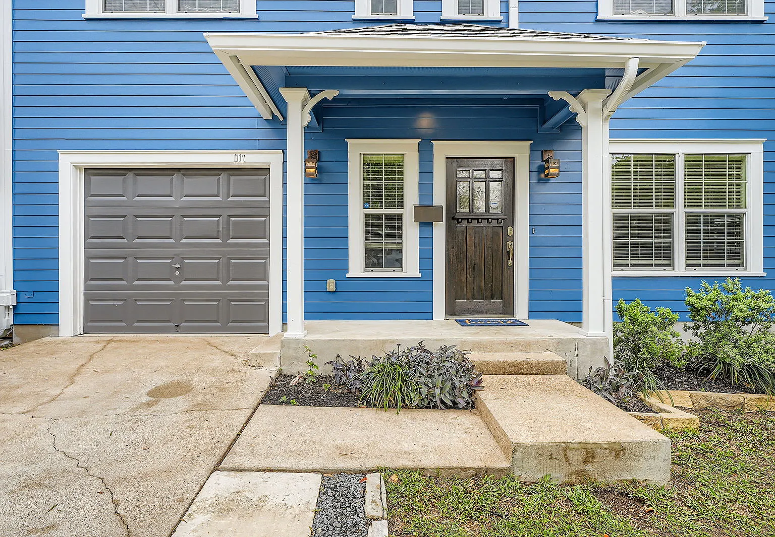 3 bed, 2.5 bath, 1423 sqft, $4,250 — Photo 2