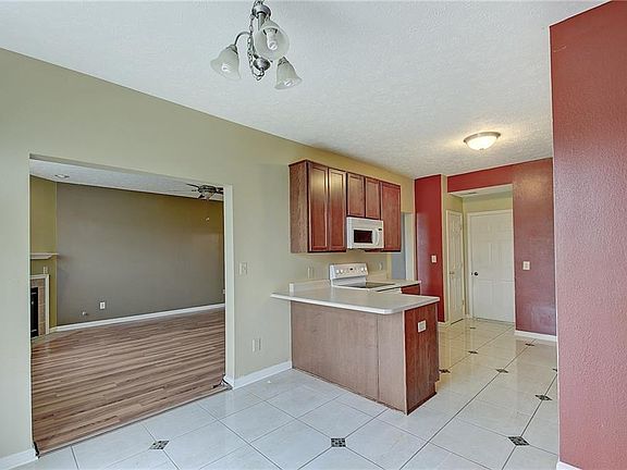 4th image of 7147 Gavin Dr