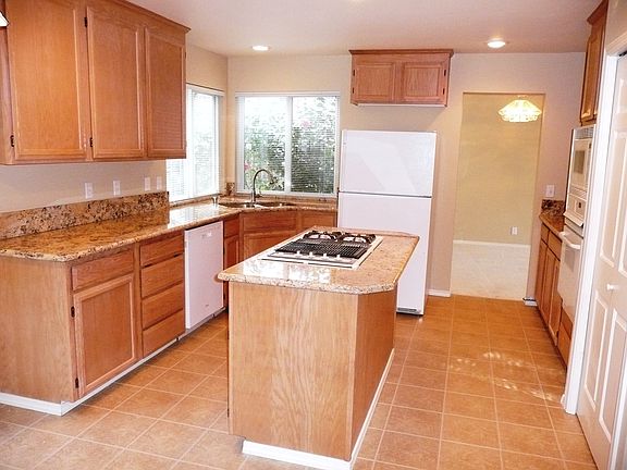 Granite/Tile Kitchen