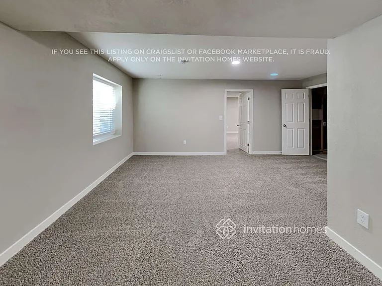 4762 Justeagen Dr — Photo 13