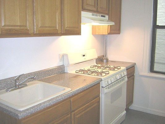 1st image of 230 W 95th St #55