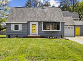 15 Dee Rd, Lexington, MA 02420