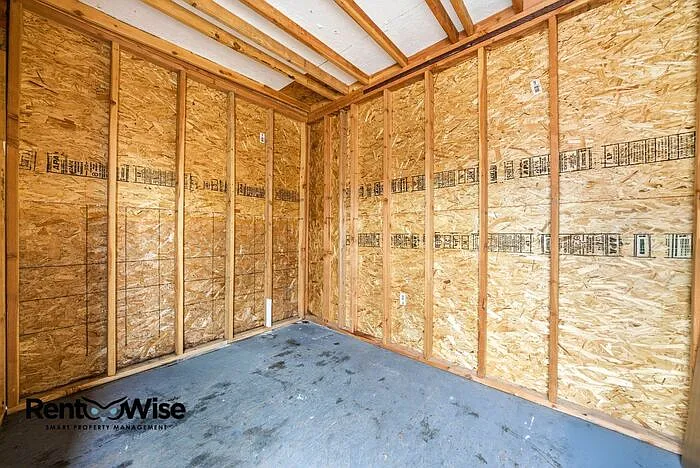 657 Hurlingame Ave — Photo 35