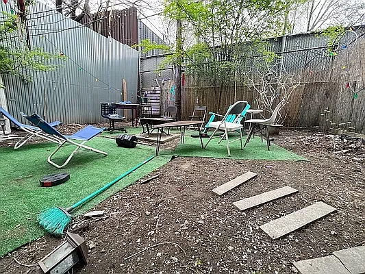 Rented by Rentall Group Inc | media 3