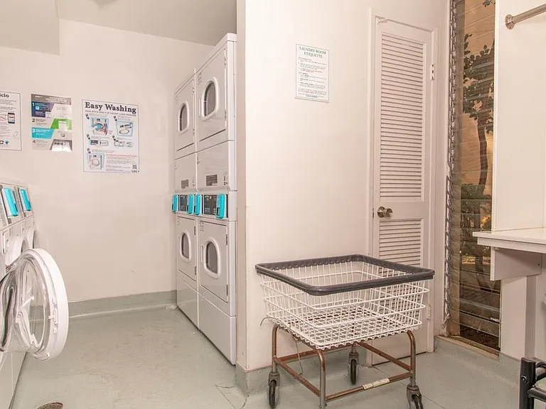 1855 Diamond St #114 — Photo 45