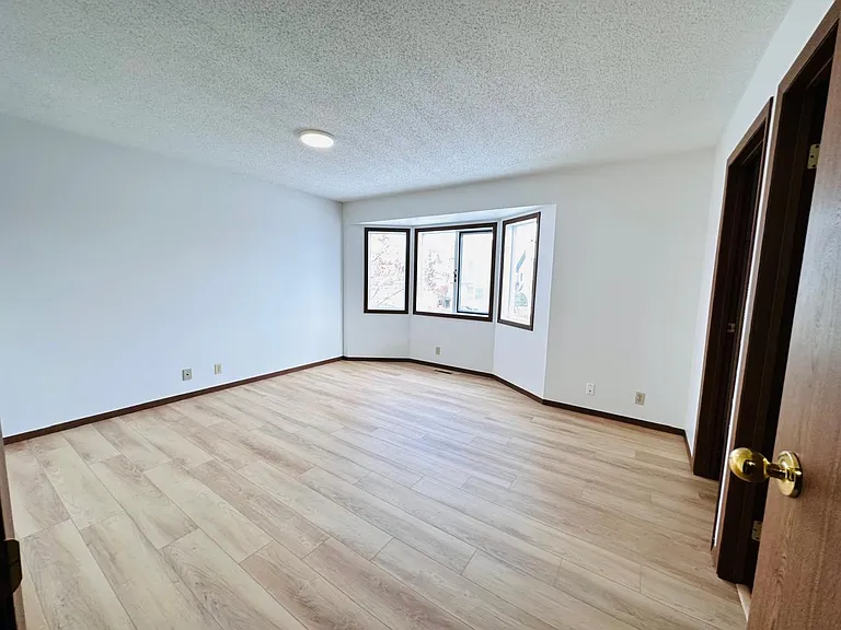 91 Riverbrook Way SE — Photo 16