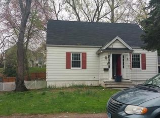 30 Renwick Pl, Bridgeport, CT 06604