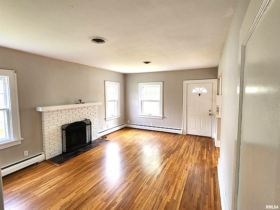 4th image of 419 N 10th St