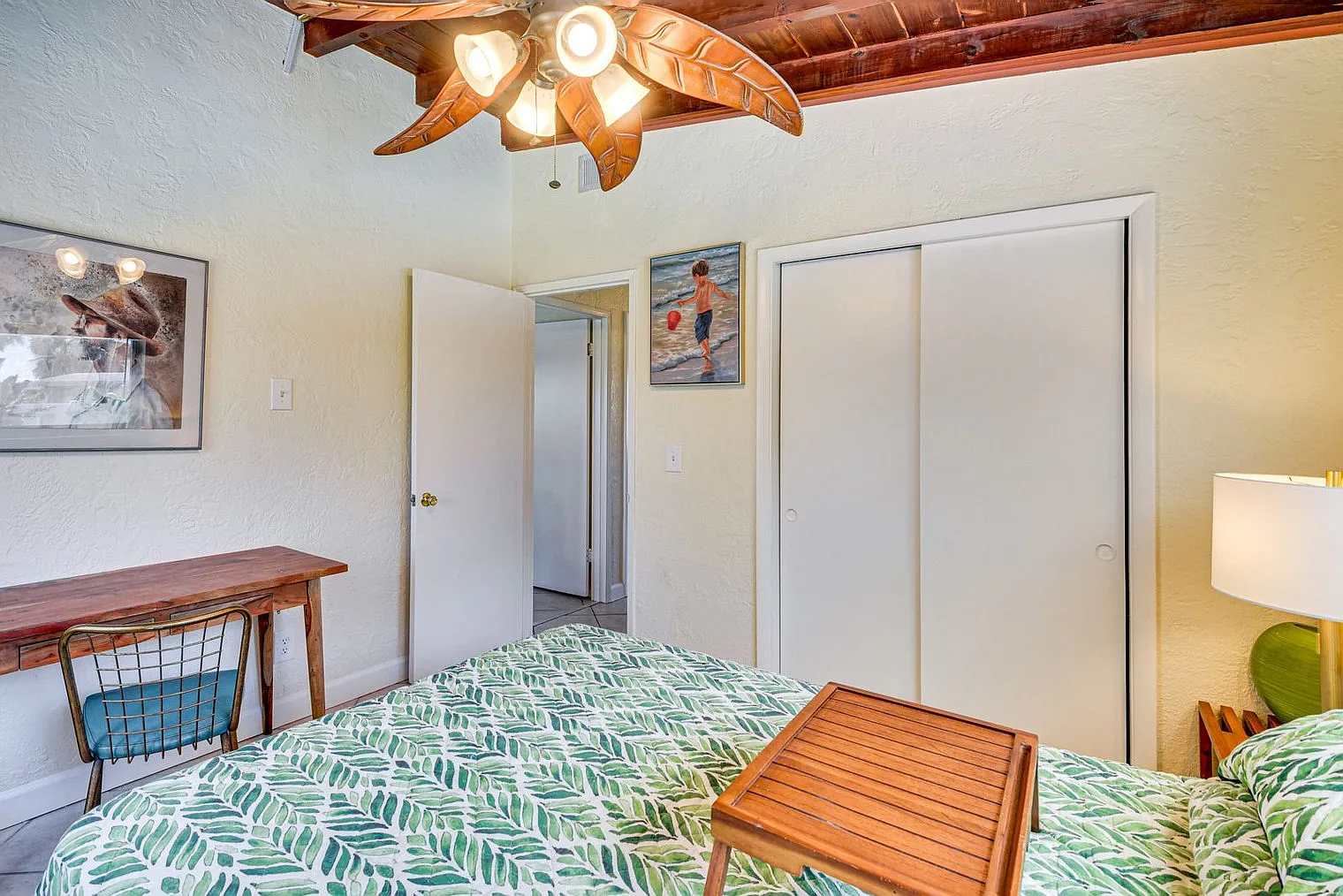 3 bed, 2.0 bath, 1614 sqft, $3,612 — Photo 3