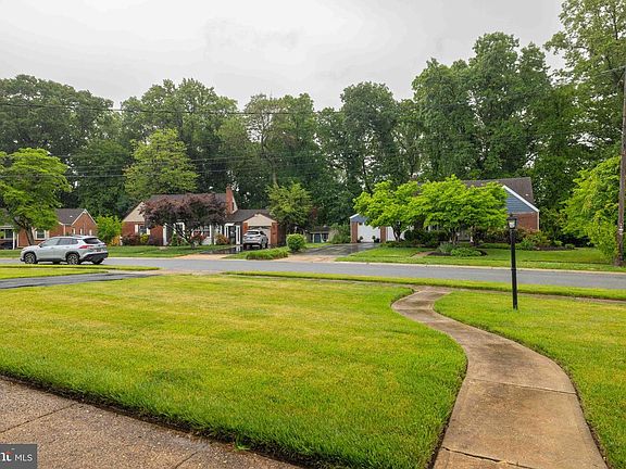 2nd image of 4636 Bailey Dr