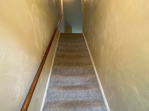 3rd image of 704 Torrey Ln #C