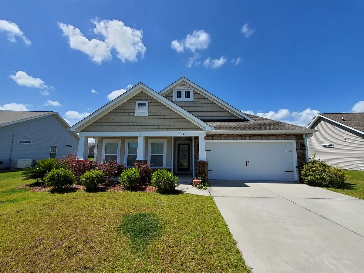 Building Photo - 504 Cedar Lakes Dr