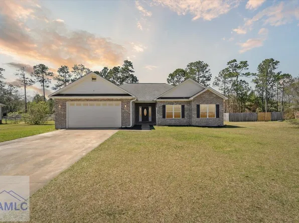 106 Carson St NE, Ludowici, GA 31316