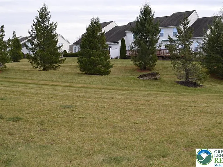 269 Park Ridge Dr — Photo 3