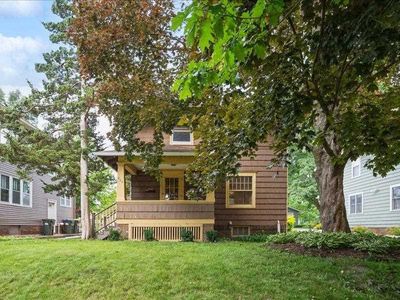 525 Oakland Ave, Iowa City, IA, 52240