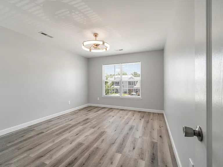 112 Black River Dr — Photo 23
