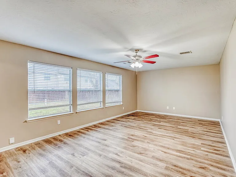 6207 Winter Oak St — Photo 5