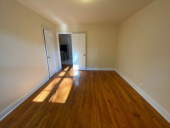 5th image of 39-17 47th St #H3