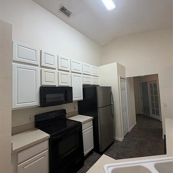 2393 Paulette Dr — Photo 4