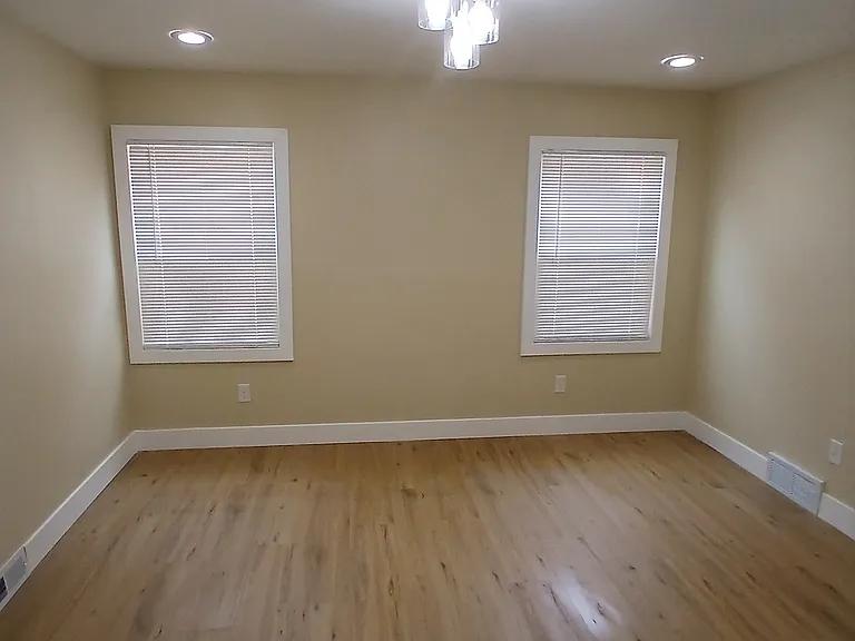 17170 Bradford Ave — Photo 4