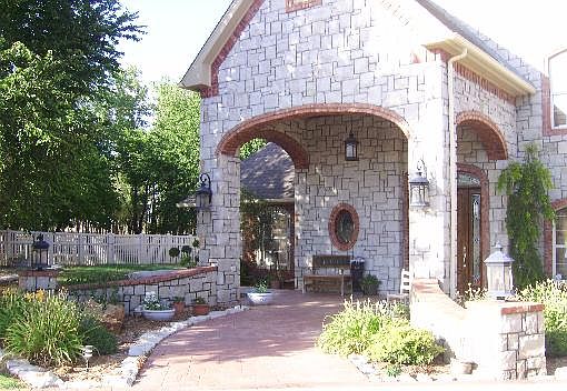 5th image of 3110 W 20th St