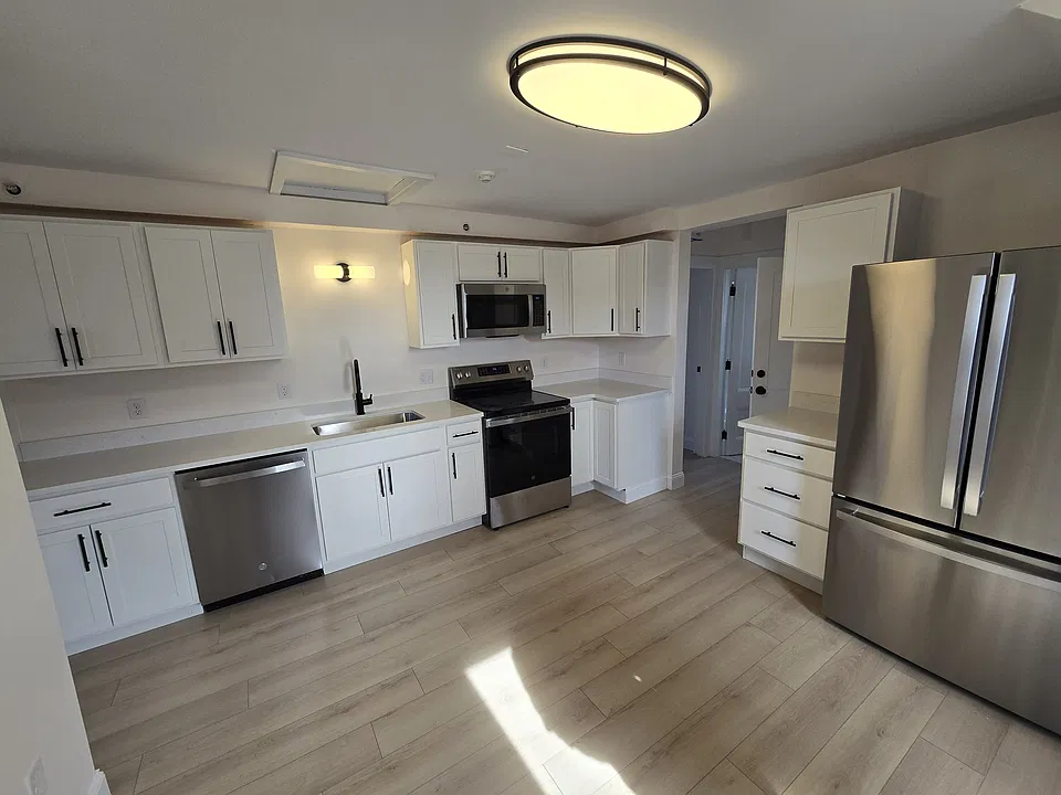 297-299 Cabot St #3