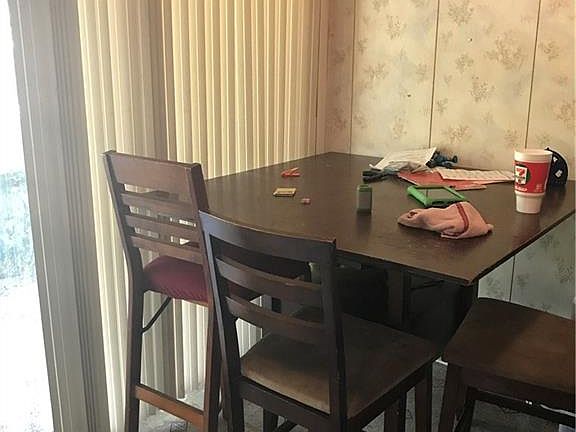 5th image of 2712 Eagle Dr