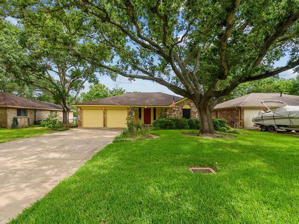 2126 Redwood Dr