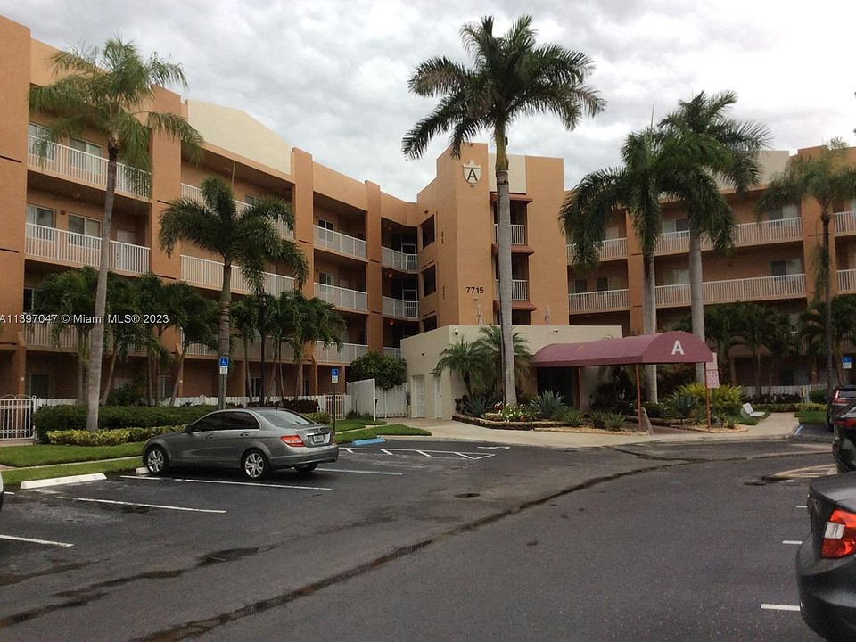 1st image of 7715 Yardley Dr APT 401