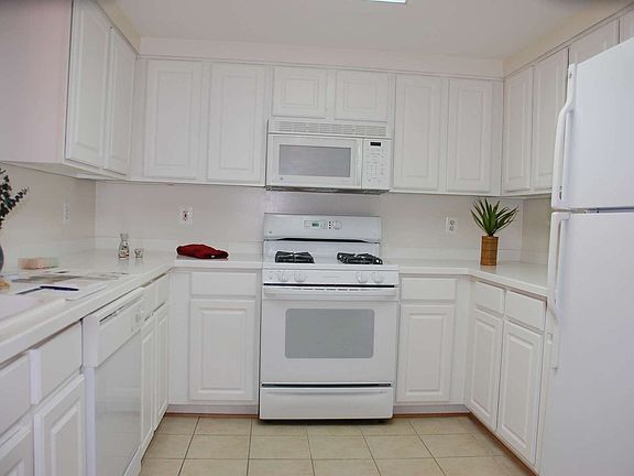 5th image of 3830 9th St N APT 108E