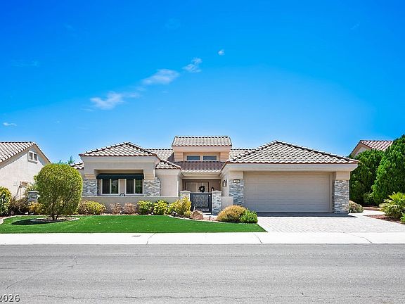 4th image of 2900 Golfside Dr