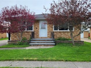 61 Barlow Ave, Lackawanna, NY 14218