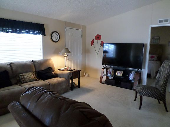 5th image of 13682 E 51st Ln