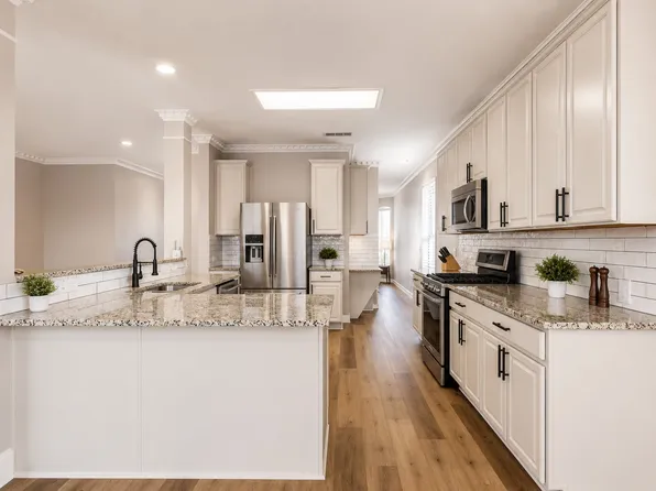 2617 Cowboy Trl, Little Elm, TX 75068