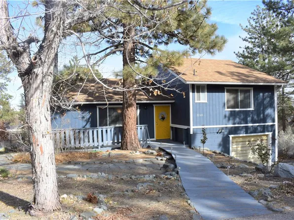 2260 Lausanne Dr, Wrightwood, CA 92397