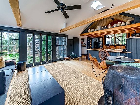5th image of 41 Cooper Ln