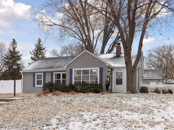 2900 Quail Ave N, Golden Valley, MN 55422