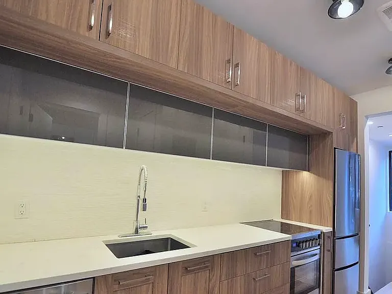 1802 Ocean Ave #1B — Photo 2