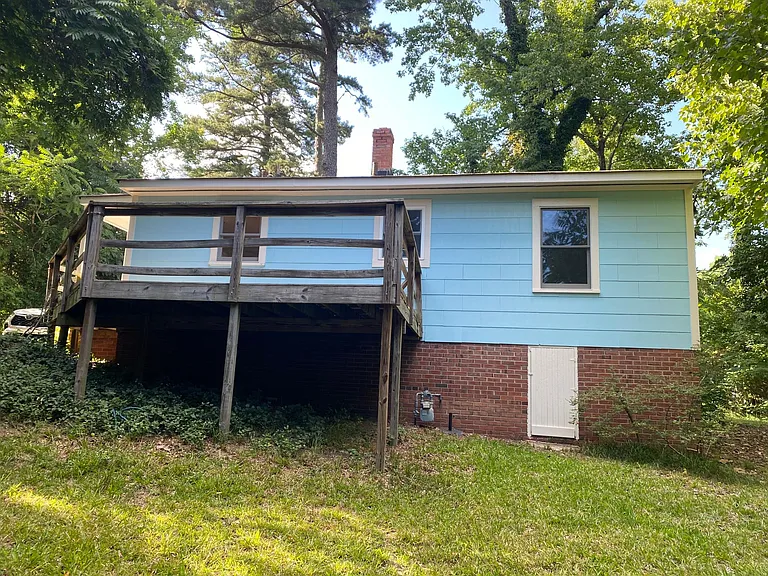 206 Hill St — Photo 4